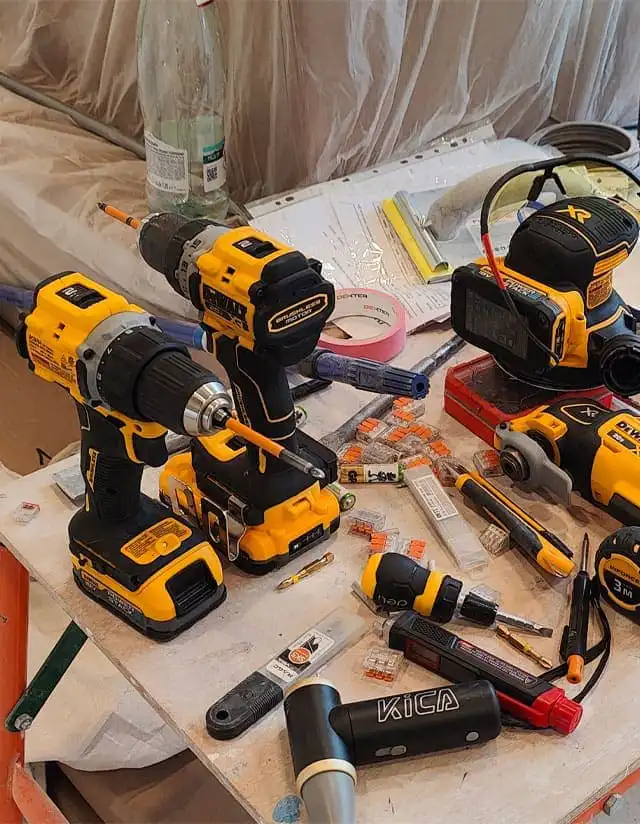 Соловьёв-Сервис — мастера для любых работ по дому в Москве