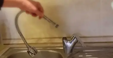 Замена излива смесителя