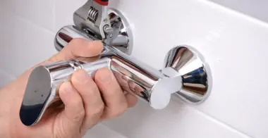 Установка и ремонт настенного смесителя