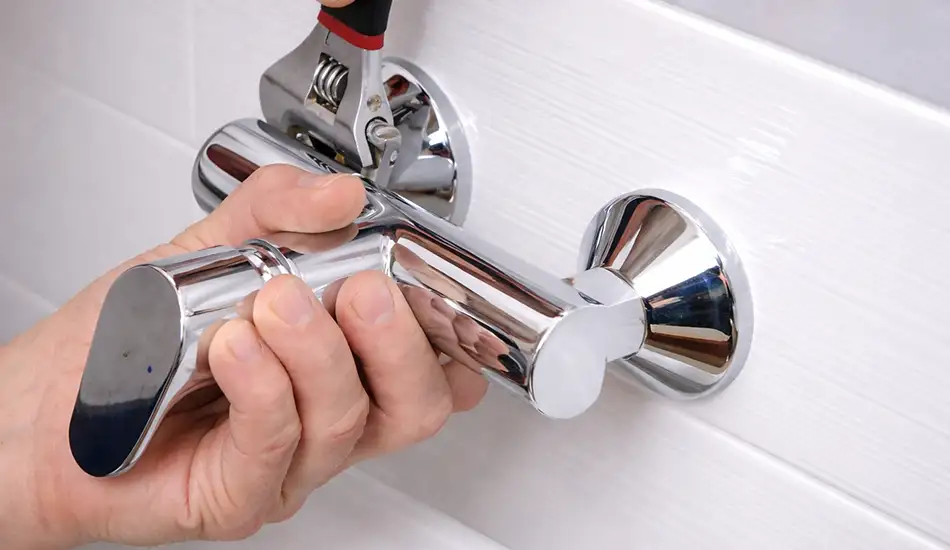 Установка и ремонт настенного смесителя